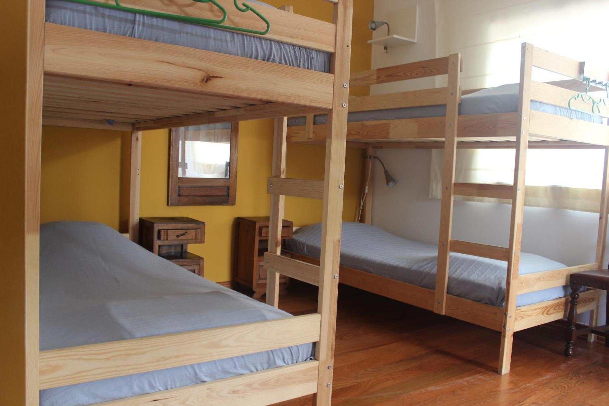 Ericeira Chill Hill Hostel & Private Rooms Номер фото