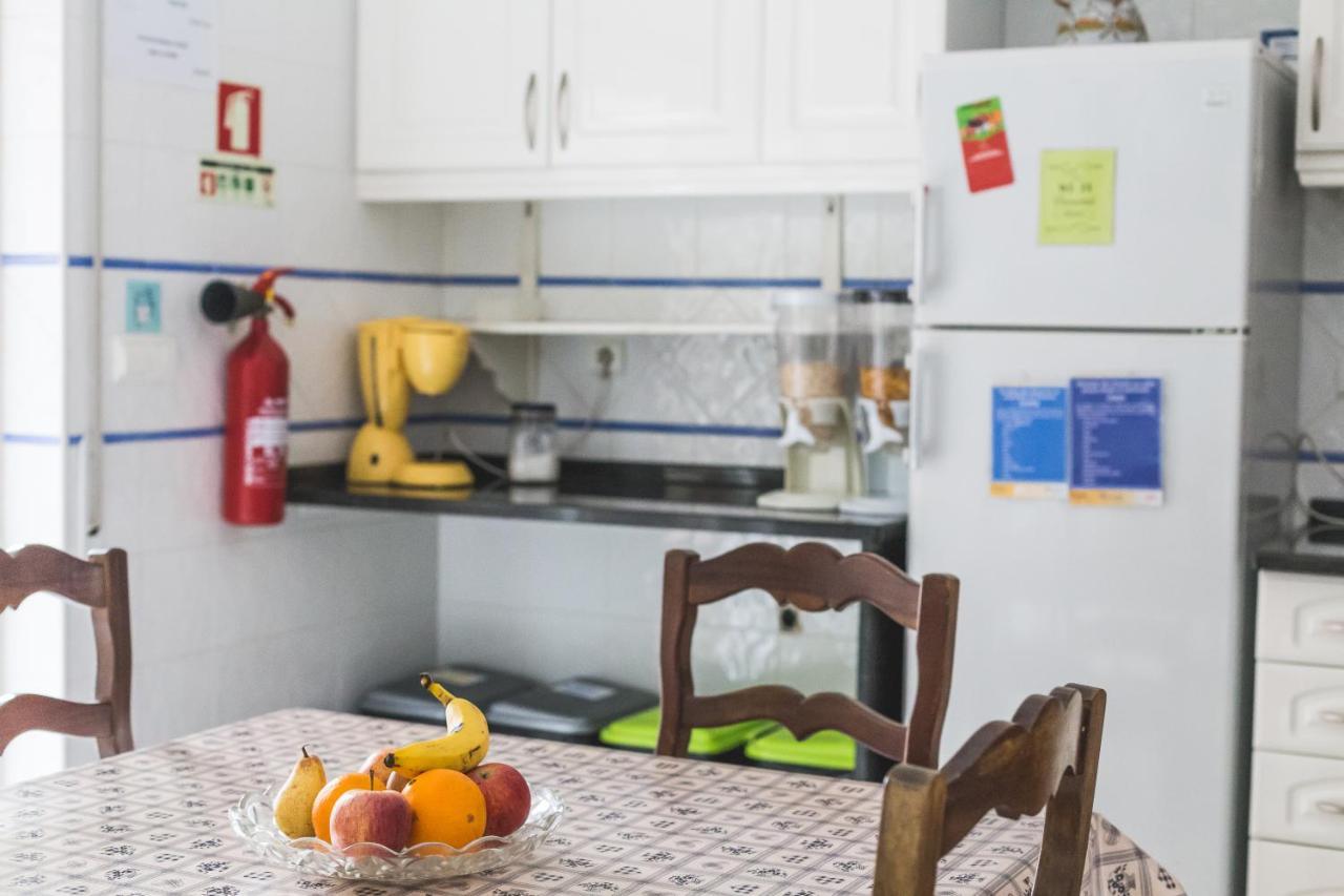 Ericeira Chill Hill Hostel & Private Rooms Экстерьер фото